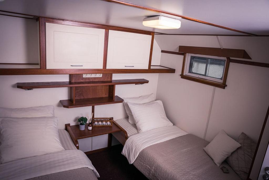 Unique Hotelboat Botel Lena Maria Amsterdam Luaran gambar